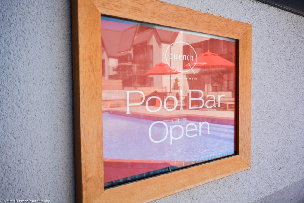 Carnmore Chateau Marlborough Blenheim Exteriör bild A digital signage screen